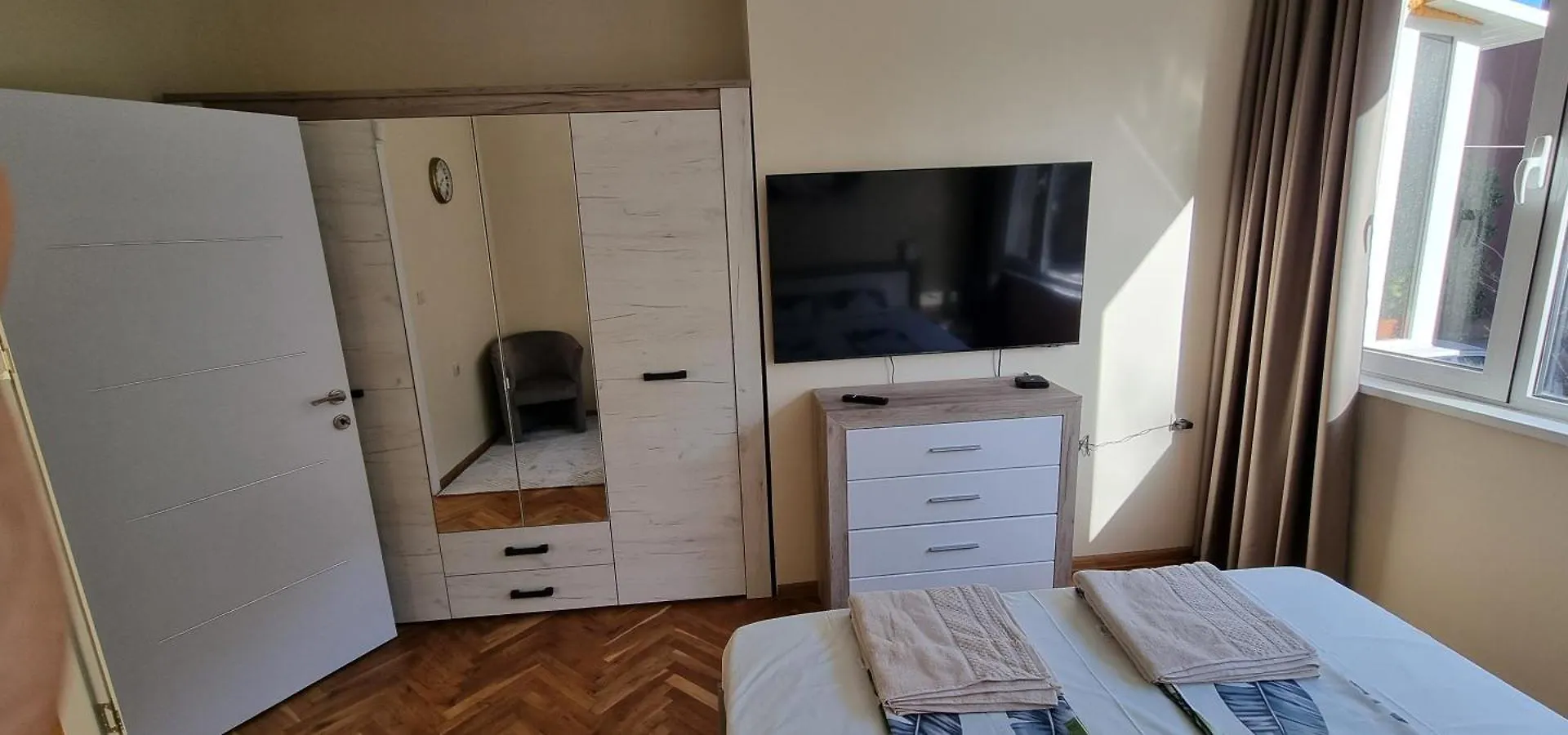 Central Luxe Apartament Mimoza Varna Apartmán